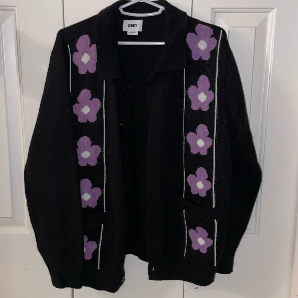 Obey sweater!